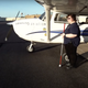 Imagen para el artículo titulado Una mujer ciega vuela un avión a través de los Estados Unidos para inspirar a los niños en su misma condición